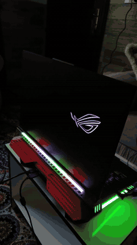 سلام عليكم احبتي الوحش للبيع لابتوب لاصحاب المونتاج الثقيله والكيمنك 
ROG STRIX SCAR 18
RTX 4090 16G
كور i9 جيل 13 
هارد m.2  2tB سرعه نقل فائقه 
رام 32 
شاشه حجم 18 QHD 2K 240H
شاحنه 330 واط 
ملحقات كامله لابتوب جدأ نضيف  
تحب تفاصل اكثر موجود على اليوتيوب 
السعر 3 مليون و100 
وشكرأ
*********** كربلاء
