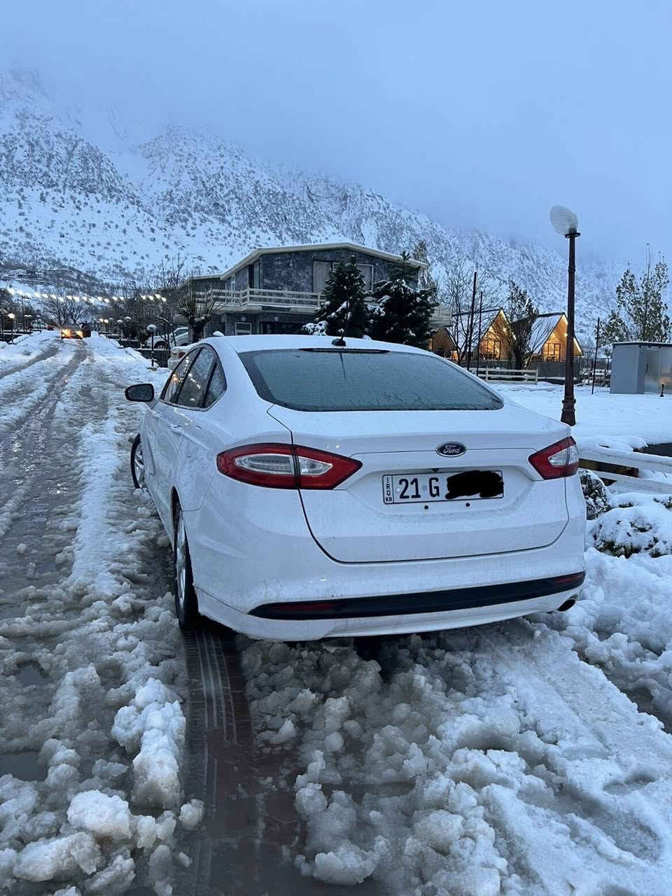 فۆرد ڤوژن ٢٠١٣مەکینە ٢.٥ مەرخوب کلین بی بۆیاخ بەشەرتی گیرو مەکینە بەشەرتی ئەوەی تەپەی گیری نەبیت سەنەوی بەناوی خۆمەوەیە تا کۆتای ٢٠٣٠ تازەیە تەبرید سارد و گەرم بەشەرت تەقەو رەقەی نیە تازە کامل سیڤز کراوە هایدرۆلیکی گیری گۆراوە جوار تایەی لۆکی لە سەرە  کوشن کارەبا ئاوینە ئیشارەت و گلۆپی زیر ئاوینە  بریک بەسمە جوار جام ئۆتۆ تەبرید مەرکەزی دۆکونترۆلی بلادی ماوە   ئاوینەی ناوەراست دزە فول کامیرا ئاوینەی سەرداەگا هیتەر مواسەفاتی تریش سەیارەکە مالی خۆمە هی دەستی خۆمە جایزە کامل مەسرەف کراوە سیعری ١١٥ وەرەقەو معامەلەیەکی زۆر کەم زمارە موبایل وەتس ئەپ ***********
