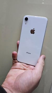 آيفون XR • ١٢٨ • بطارية ٧٧