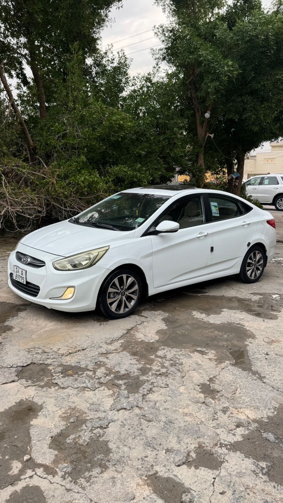 هونداي اكسنت 2016 خليجي 
كفاله عامه 
مكينه 1600 
مكينه كير حداده تبريد كفاله 
شاشه 
اشاير بل مري 
فتحه 
مواصفات الاكسنت معروفه 
كير دبل قطره مرغوب 
