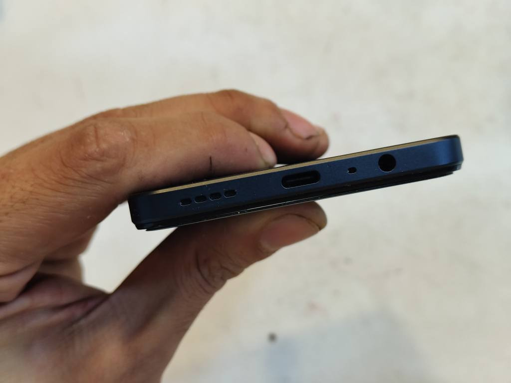 ذاكرته 256 مستخدم 20 يوم 
سعره 225 
للاستفسار الاتصال علئ هاذا الرقم
***********
وبي مجال عمارة, ميسان
