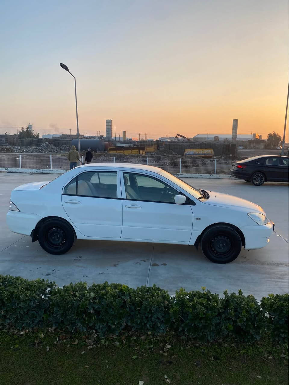 ڤايبه ر وات ساب ***********
 لانسه ر مؤديل ٢٠٠٩ ره نگي سپي 
 بوياغي نيه 
 مه كينه بچوكه 
  توندو تؤله به ناوي خؤمانه 
 گيرو مه كينه و توندو تؤلي به شه رت 
  نرخي ٧٧ كه ميك مجال
 شوينمان را نيه  
 *********** رانية, السليمانية
