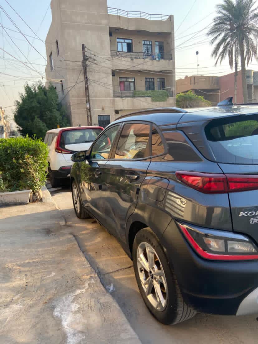 للبيع كونا امريكي ٢٠٢٢ ماشيه ٤٤ الف ميل.               
محرك ٢٠٠٠ دوش السعر ١٥٥ ورقه.
فول مواصفات بصمه فتحه سقف كشنات كهرباء تدفئه مقاعد شاشه كامرا البجم كبس 
الحادث موضح عدكم والجاملغ الامامي راجع نفسه 
مكان السياره السيديه 
‭٠٧٨٢ ٢٧٣ ٢١٧٢‬ ‬ مهندس كريم
