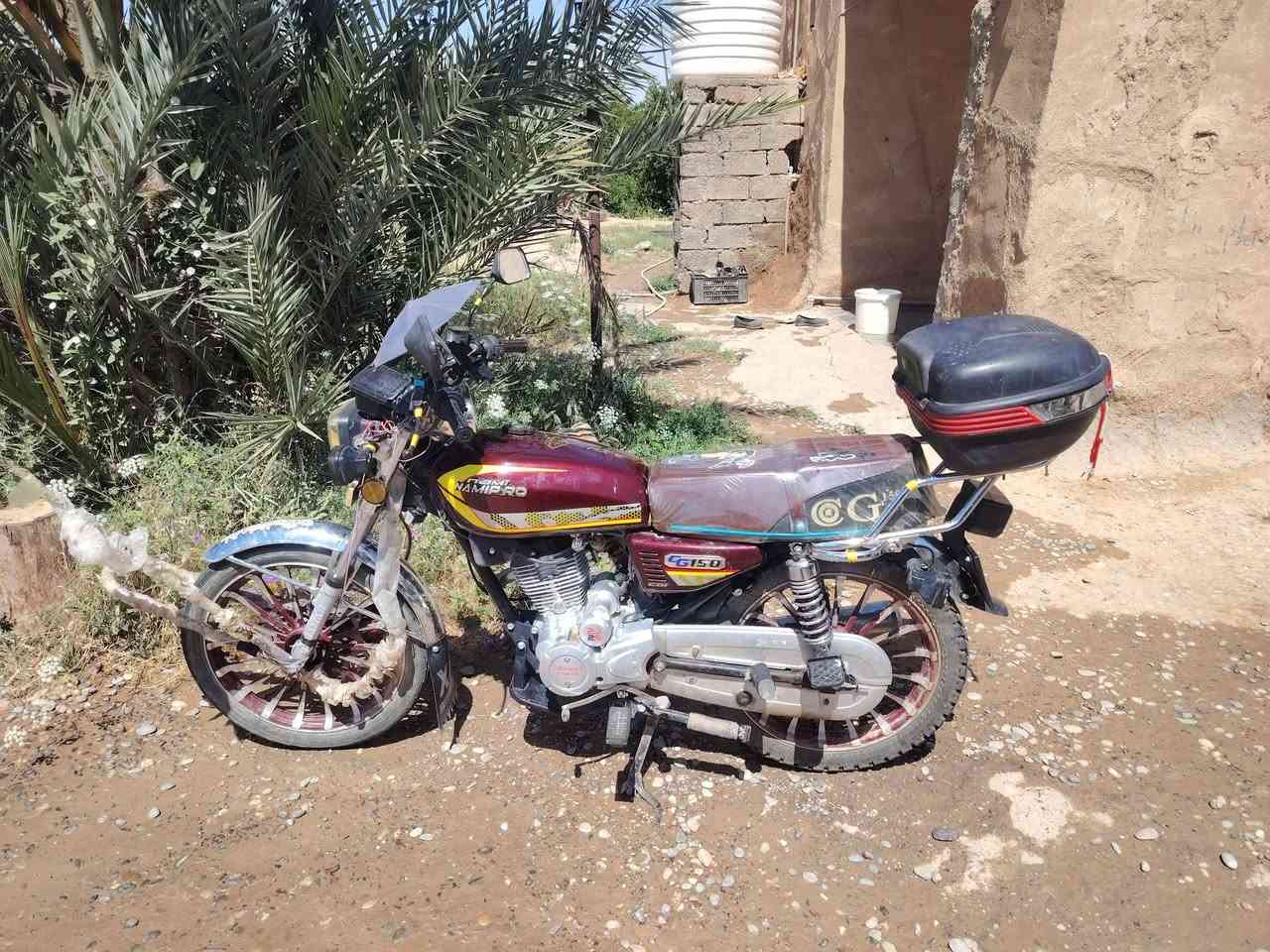 السلام عليكم
دراجه نامي برو 2025 للبيع وزن ثقيل 
محرك حجم 200 بالشرط
الدراجه ما مطخوه صبانه 
مثل ما موضح بالصوره 
سعرها 750 الف مكانها الحلوات 
رقمي ***********
