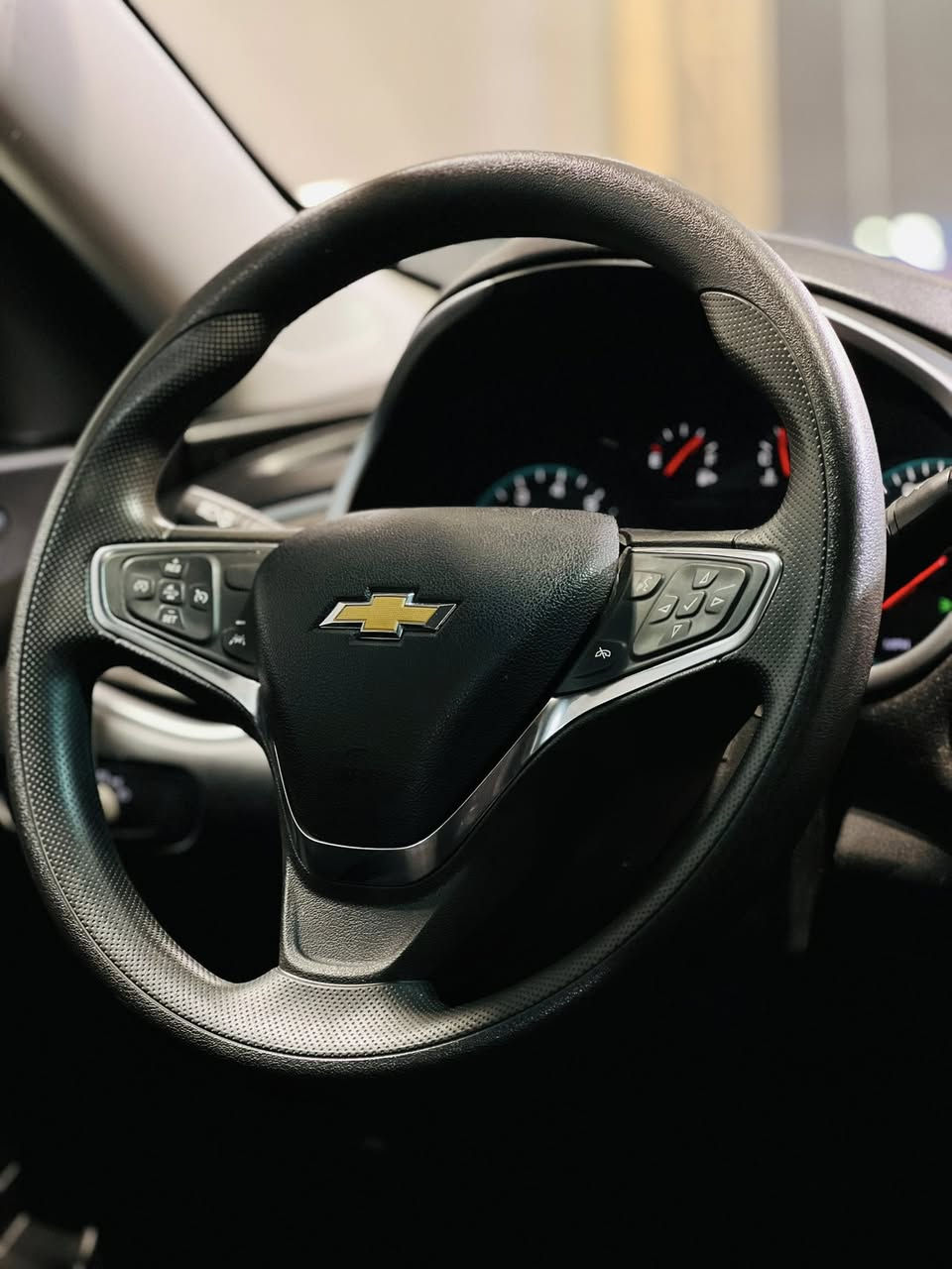 #شركة نجوم_ابو ظبي _لتجارة_السيارات_الأمريكية
السلام عليكم ورحمة الله وبركاته
نقدم ____ لكم         
_________________________
اسم السيارة : شوفرليت ماليبو
الفئة :       LT
الموديل :2023
اللوحة : رقم اربيل مميز 
نوع الضرر :  صلاح جزء من البنيد فقط/ صور الحادث مرفقة 
____
المواصفات............
محرك 4 سلندر
منراما 
بصمة تشغيل
بصمة ابواب 
اريل نڤگيشن 
تبريد قطعتين
كشن مخمل كهرباء
هيتر كشنات
شاشة كبيرة
اوتو هولد 
اوتو ستوب 
هاند بريك بصمة 
Apple carplay 
Android auto 
نظام ملاحة 
نظام تثبيت السرعة 
وبعد هواي مواصفات غنية عن التعريف بفئة LT 
________اهلا ومرحبًا بكم في اي وقت 

العنوان النجف الاشرف حي الجامعة مقابل المدينة المائية
السيارة معروضة للبيع فقط
للأستفسار الاتصال على 
 *********** علي المحنه
/*********** محمد النجم
