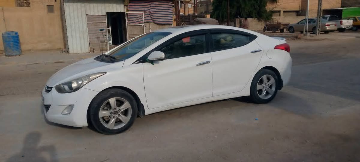 السلام عليكم من رخصت صاحب سياره الانترا موديل 14خليجي مكفول كفاله عامه من عده البصمه مكفوله 
مكان كربلاء 
السعر خاص 
***********
