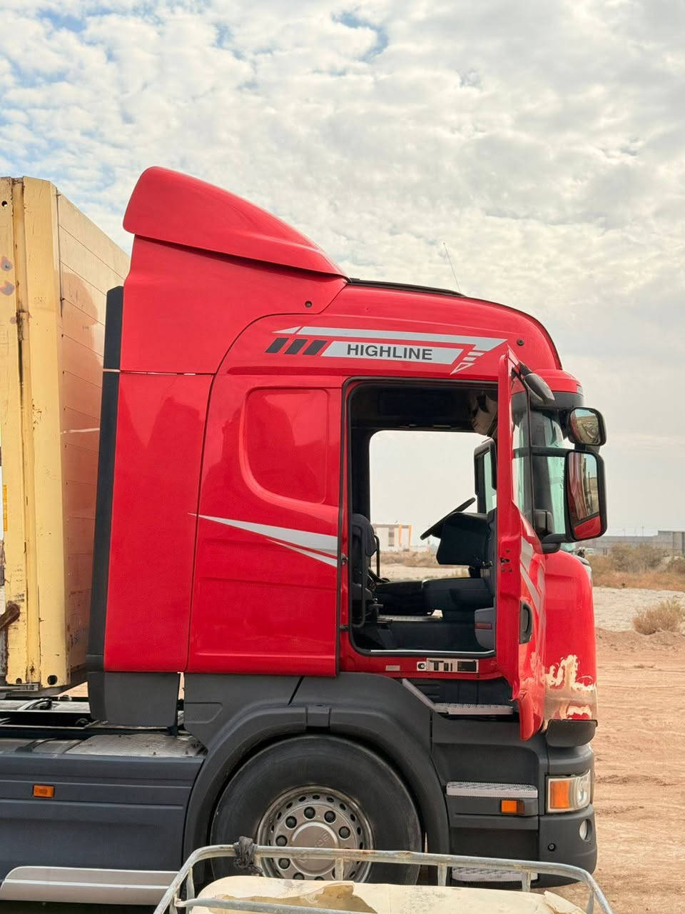 السلام عليكم للبيع اسكان يا موديل 15 عربانه شمتز موديل 15 (***********
