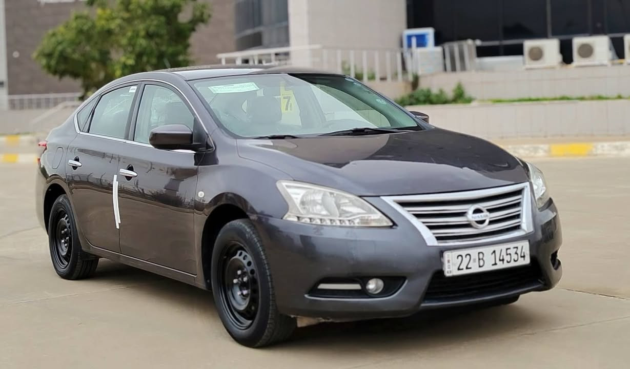 للبيع نيسان سنترا موديل 2016 خليجي محرك 16 بدون صبغ فقط بيها مكانات تعديل اصغار كير ومحرك مامفتوح شرط الفحص سنوية ورقم جديد  السعر 102$  للاستفسار اتصال برقم *********** مااجاوب تعليقات اتصال فقط
