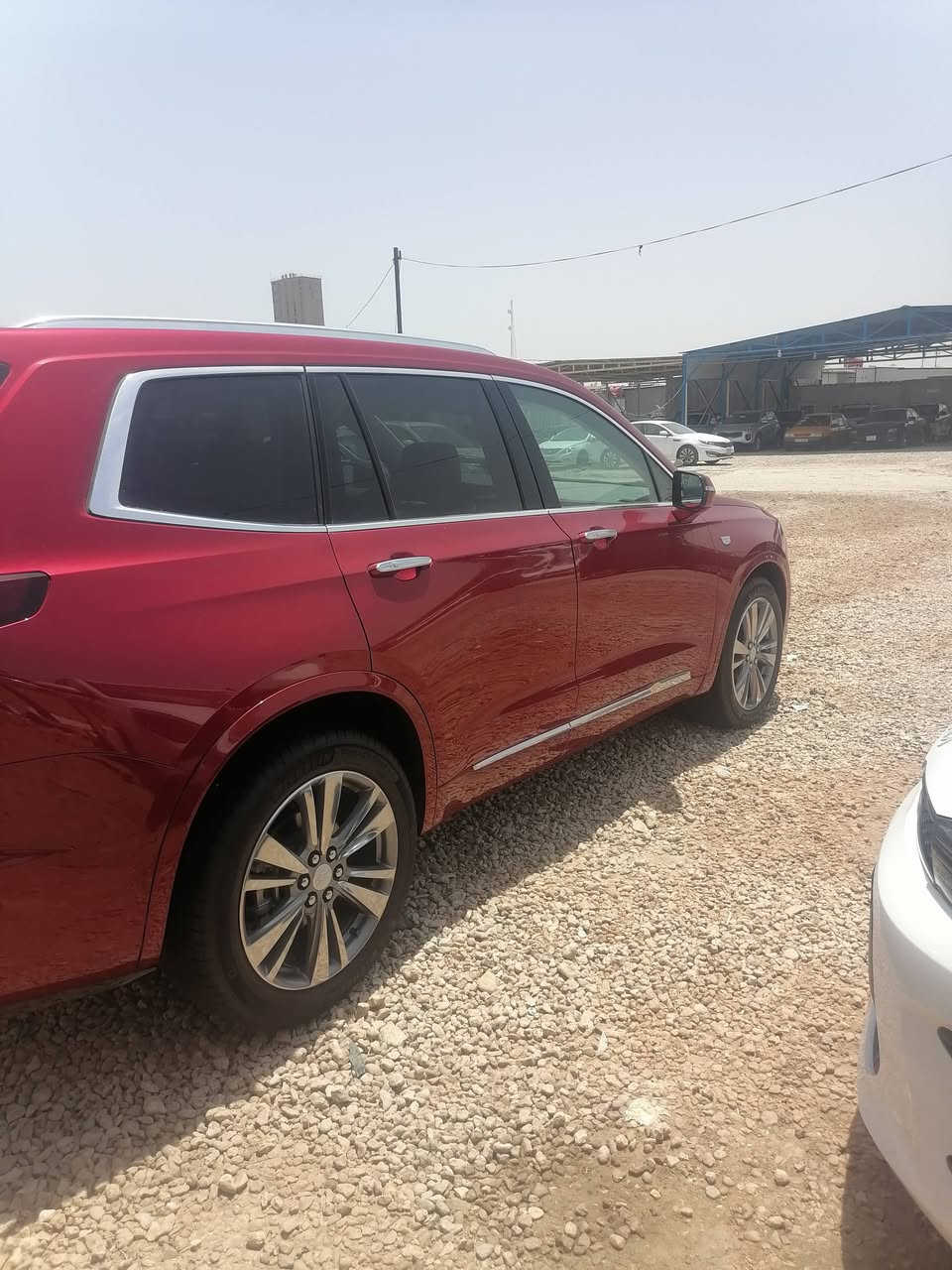 السلام عليكم عندي كاديلاك موديل 2025 XT6 فول مواصفات مرقمه شهداء بغداد دخول جديد السعر ٣١٠ وبيهه مجال ***********
