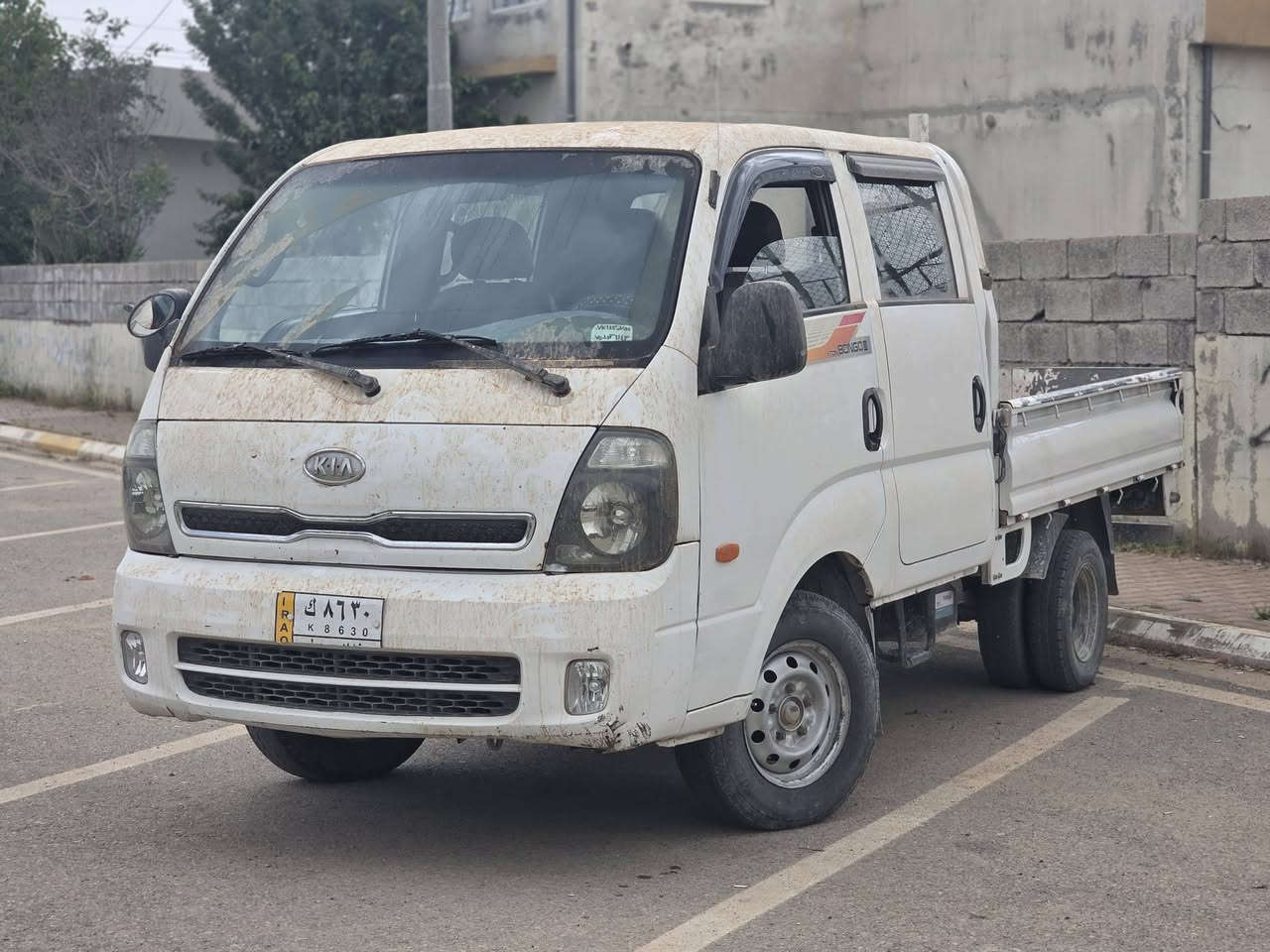 Kiaمەکینە 3000سۆپەرئەنجکەر
فول مواسەفاتە کوشن هیتەر تەبرید ساردوگەرم 
شوێن بڕاوەی چاک کراوە سەیارەی ماڵانەو هەموو گیانی بەشەرتە بۆ نوقسانی مەگەڕێ گێڕومەکینەو تەقەوڕەقە بەشەرت 
شوێن هەڵەبجەی تازە ***********
***********
