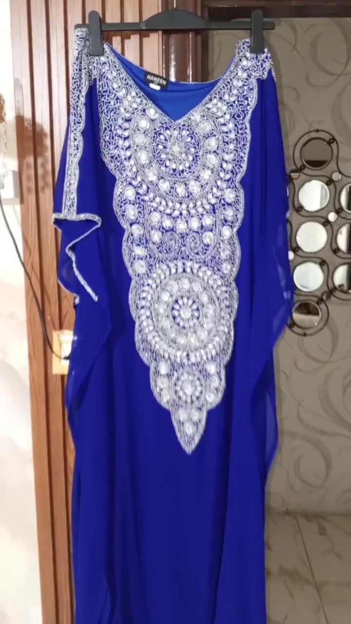 عباية فخمه وراقيه مطرزه بالخرز فقط 10 دنانير سايز XXL موقعي عمان المرقب


**إذا كنت صاحب هذا الإعلان وتريد حذفه لأي سبب، رجاءا أرسل رسالة إلى الدعم الفني**
