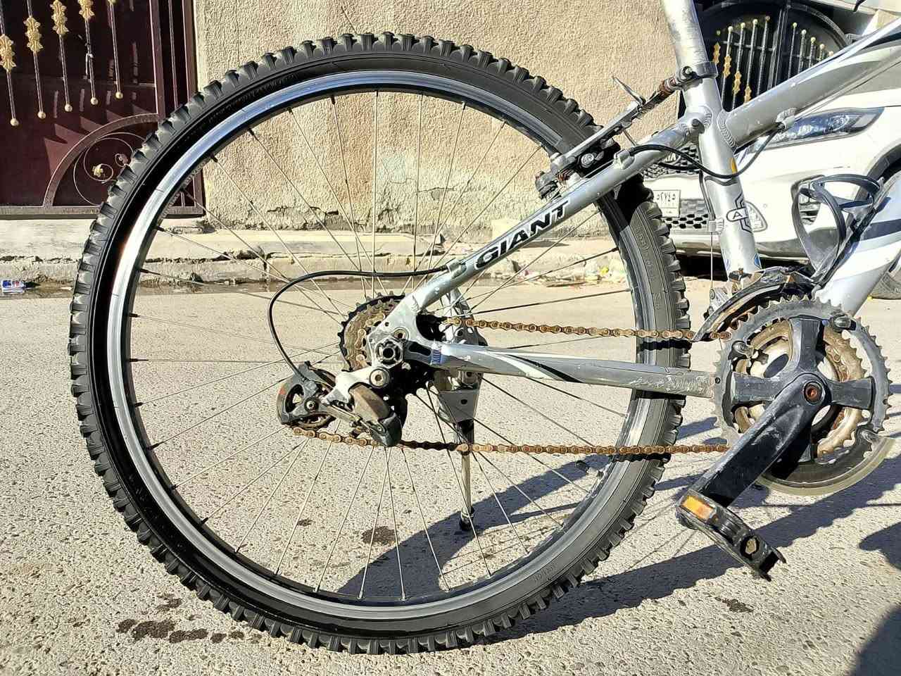 بايسكل اللمنيوم تايوانيGiANT/26/ للبيع نضافة فول أي نقص مابي 
السعر 150الف بي مجال بسيط 
بغداد حي الجهاد 
***********
***********
