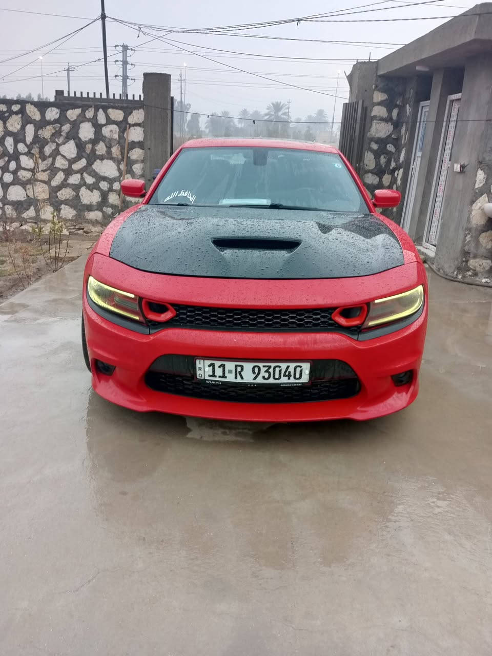 السلام عليكم جارجر 2015 SRT اصل مكينه 6400 فول مواصفات 1/1 رقم بغداد بأسمي للتواصل ‏‪***********‬‏
