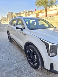 للبيع سورنتو 2025 اربعه سلندر مواصفاتها مال سته سلندر تجي سبعه راكب 3ق...