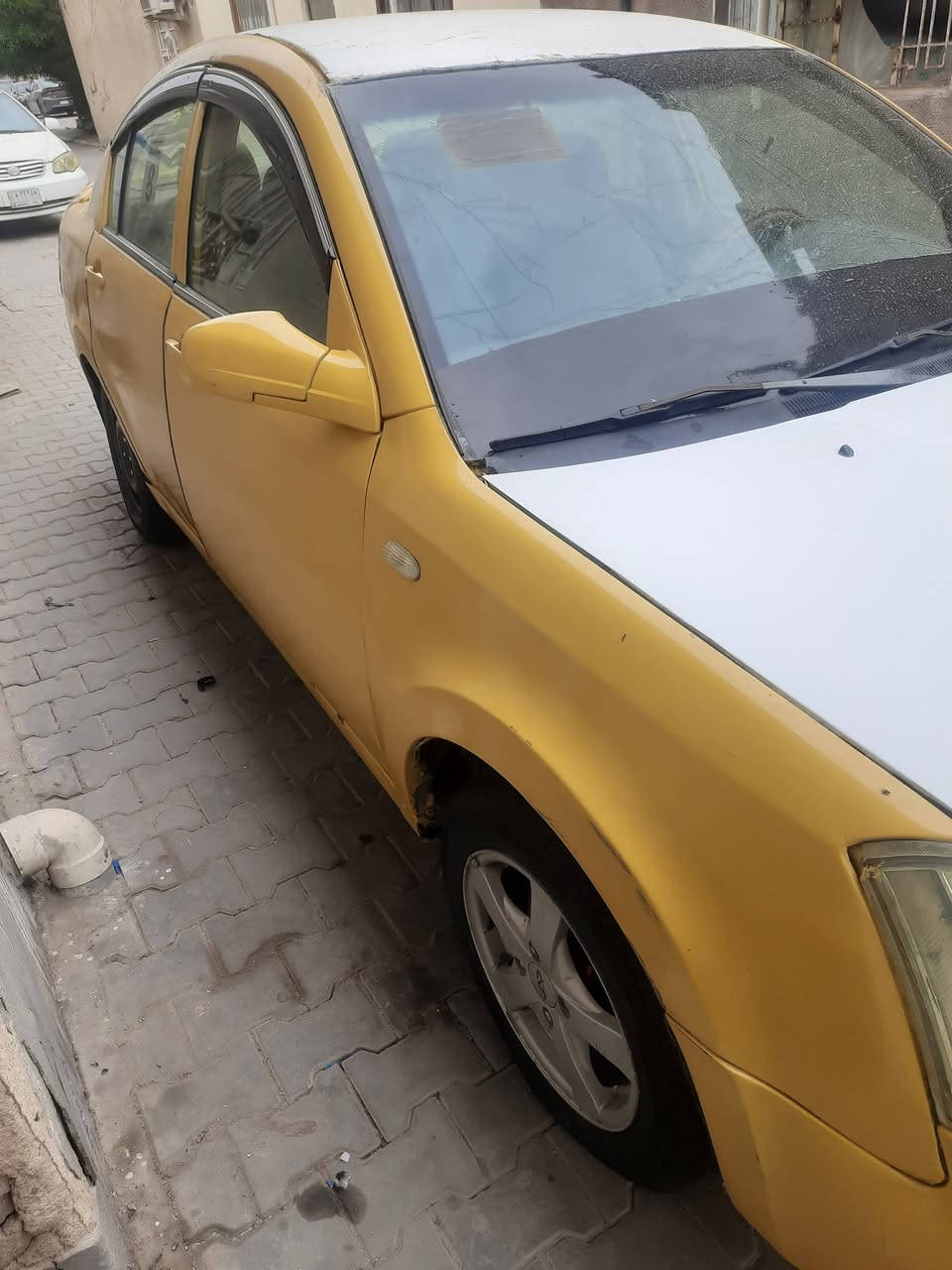 السلام عليكم للبيع شيري اوتوماتيك رقم احمر بغداد صدامي بدون راعي موجودة بل كوت اتكفل سرقه وعشائر محرك كير صدر كلش زينات تجي تفحص وتأخذ ابيع كوم حديد السعر ١٣ ورقه بيهه مجال بسيط الاتصال *********** بي واتساب أو ***********
