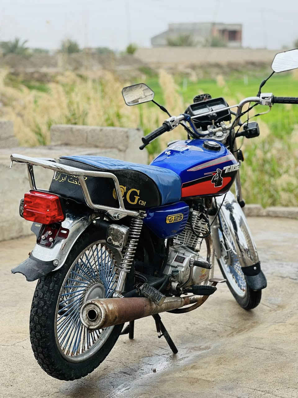 السلام عليكم دراجه 21 تايكر مرتبه  واحلا منن الصوره محرك ناعم  مبدل بيه ولفات فقط  سعرها 350


**إذا كنت صاحب هذا الإعلان وتريد حذفه لأي سبب، رجاءا أرسل رسالة إلى الدعم الفني**