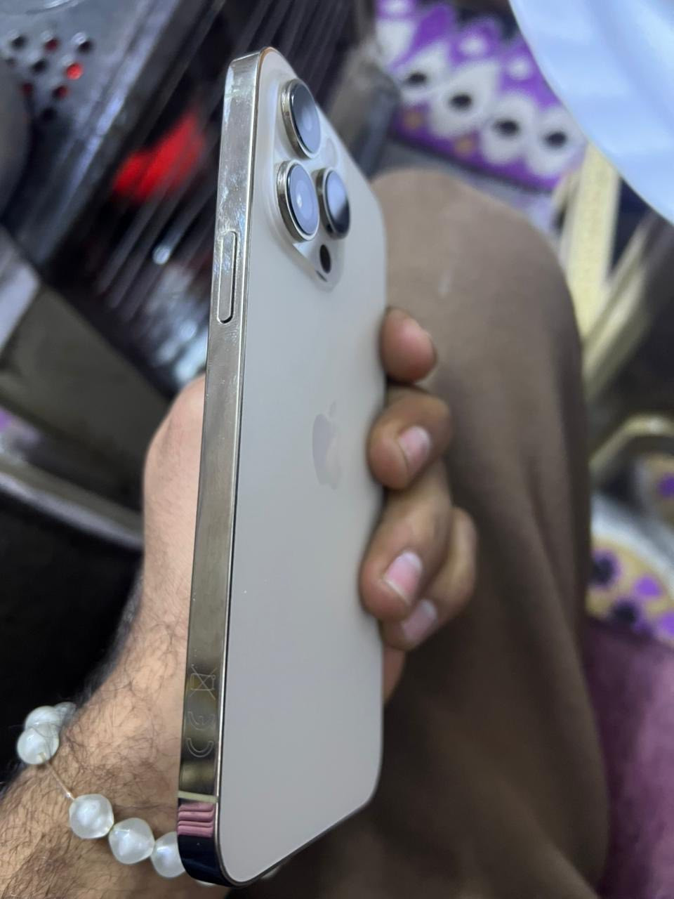 14 برو ماكس كلش نضيف مكفول من كلشي البطاريه 83 ذاكره  256.  سعره  800 
***********
