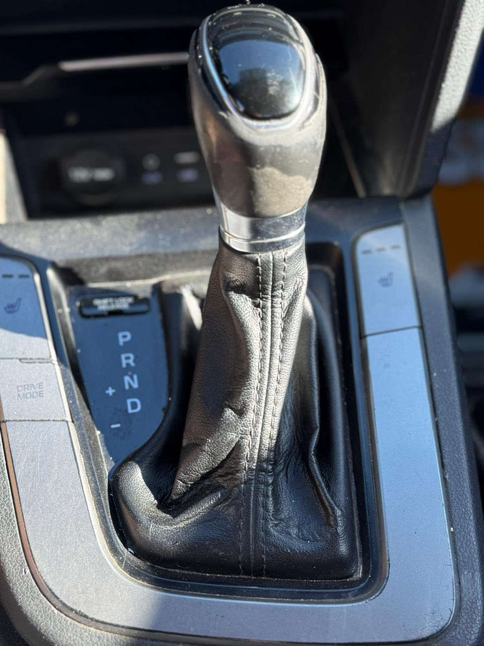 السلام عليكم النترا2017 لمتد فول واحد على واحد فتحه بصمه هيتر ستيرن هيتر كشنات  حادثها جاملغ وبنيد  مكينه مفتوحه بدون تنقيص مكانها بغداد  للاستفسار ***********
