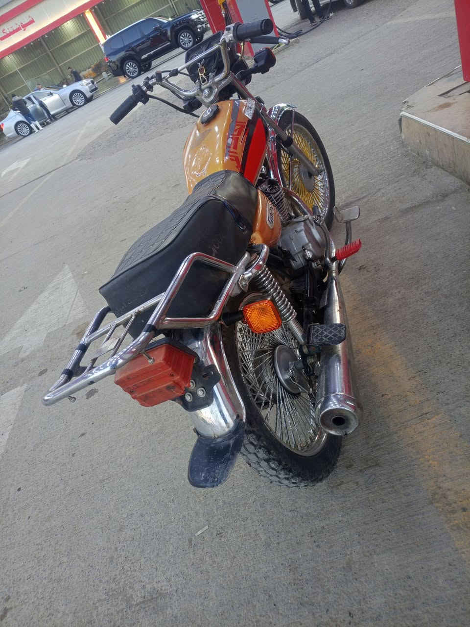 كله جديد ساڤين ساخن إيران 
كلشي شغال كهرباء هورن كامل شغال كامل مكمل منفيس موجود السعر (......300 وبي مجال جيتك ......)))


**إذا كنت صاحب هذا الإعلان وتريد حذفه لأي سبب، رجاءا أرسل رسالة إلى الدعم الفني**