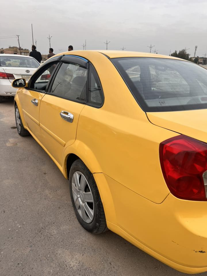 اوبترا 2011 رقم بصره مشروع وطني هزه صار شهر مسويها  سنويه جديده بأسمي مصبوغه وبيها طخات مال شارع  مابيها ضربه قوية 
مكفوله عيب شرعي واصوليات
سيارة ماناقصها شي حداديتها گير مكينه 
سعرها 60 بيها مجال قليل كلش 
مكانها ناصرية مركز
اتصال فقط موجود 
***********
