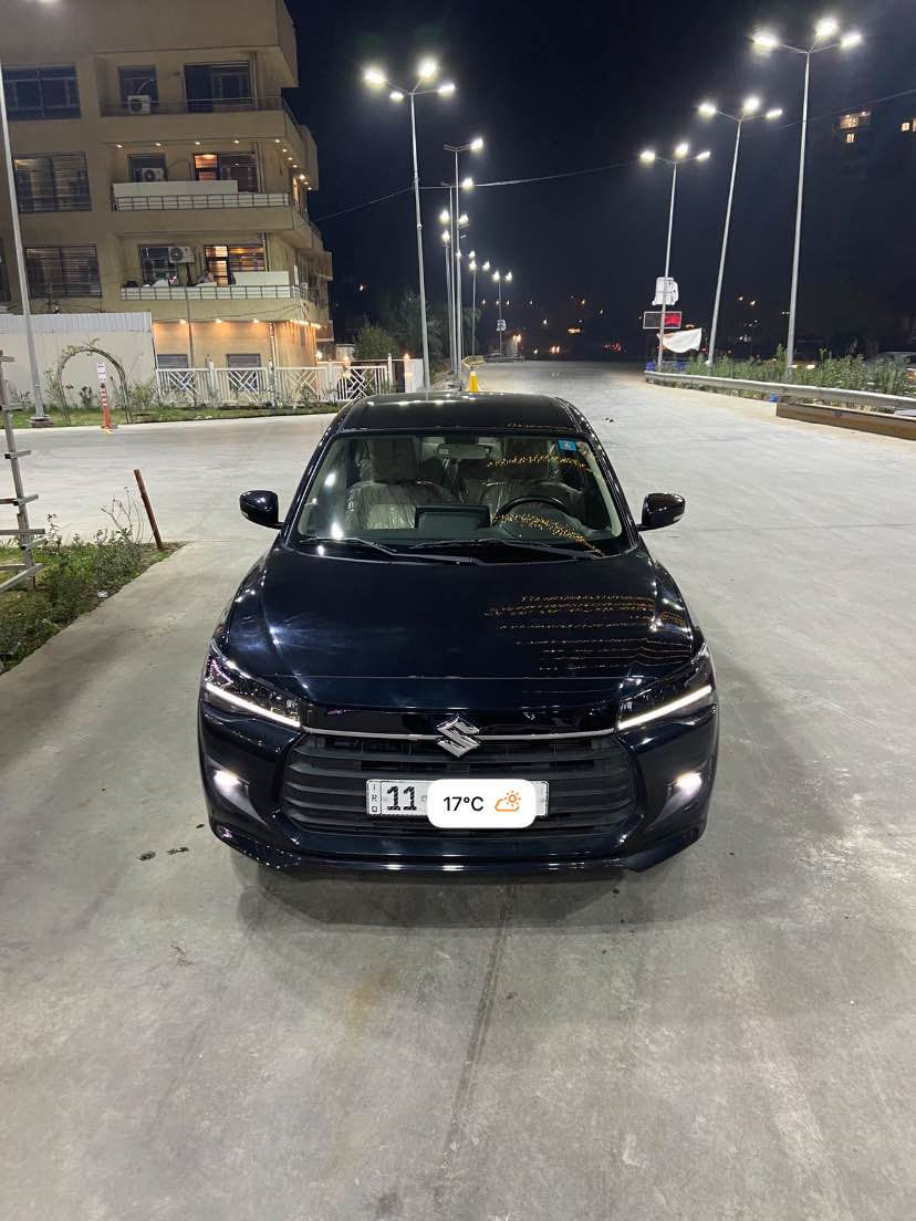 السلام عليكم 

سوزوكي دزاير هايبرد موديل ٢٠٢٦   ضمان ٥ سنوات او ١٠٠ الف كيلو مكفولة من كل شي فول مواصفات مغلفة السيارة من الداخل بالكامل درجة اولى 

المواصفات

- [ ] بصمة

- [ ] مرايا كهرباء شفط

- [ ] حساس خلفي

- [ ] كاميرا

- [ ] شاشة كار بلي 

- [ ] رادار ٣٦٠ درجة

- [ ] مانع انزلاق

- [ ] لايت الامامي ٦ عدسات زينون

- [ ] لد نهاري زينون

- [ ] بلوجكتور زينون

- [ ] بك لايت لد

- [ ] تبريد شاشة

- [ ] ماشية10 الف كيلو 

- [ ]ترهم اقساط 

- [ ] مكان السيارة بغداد حي تونس 

- [ ] للاتصال +964 773 928 4547 يوجد واتس أب بغداد, العراق
