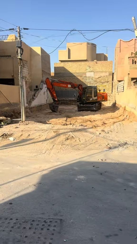 #تفليش البيوت القديمه ورفع الأنقاض كافه مناطق ديالى بمواده يعني ماخذ فلوس بس المواد مع تعديل الأرضية لأتصال ***********
