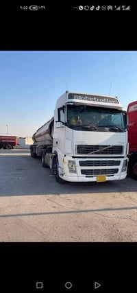 فالفو توماتيك 2003  صفحة السكن بيها صبغ  و باج  بامربوطة صهريج تك تاير...