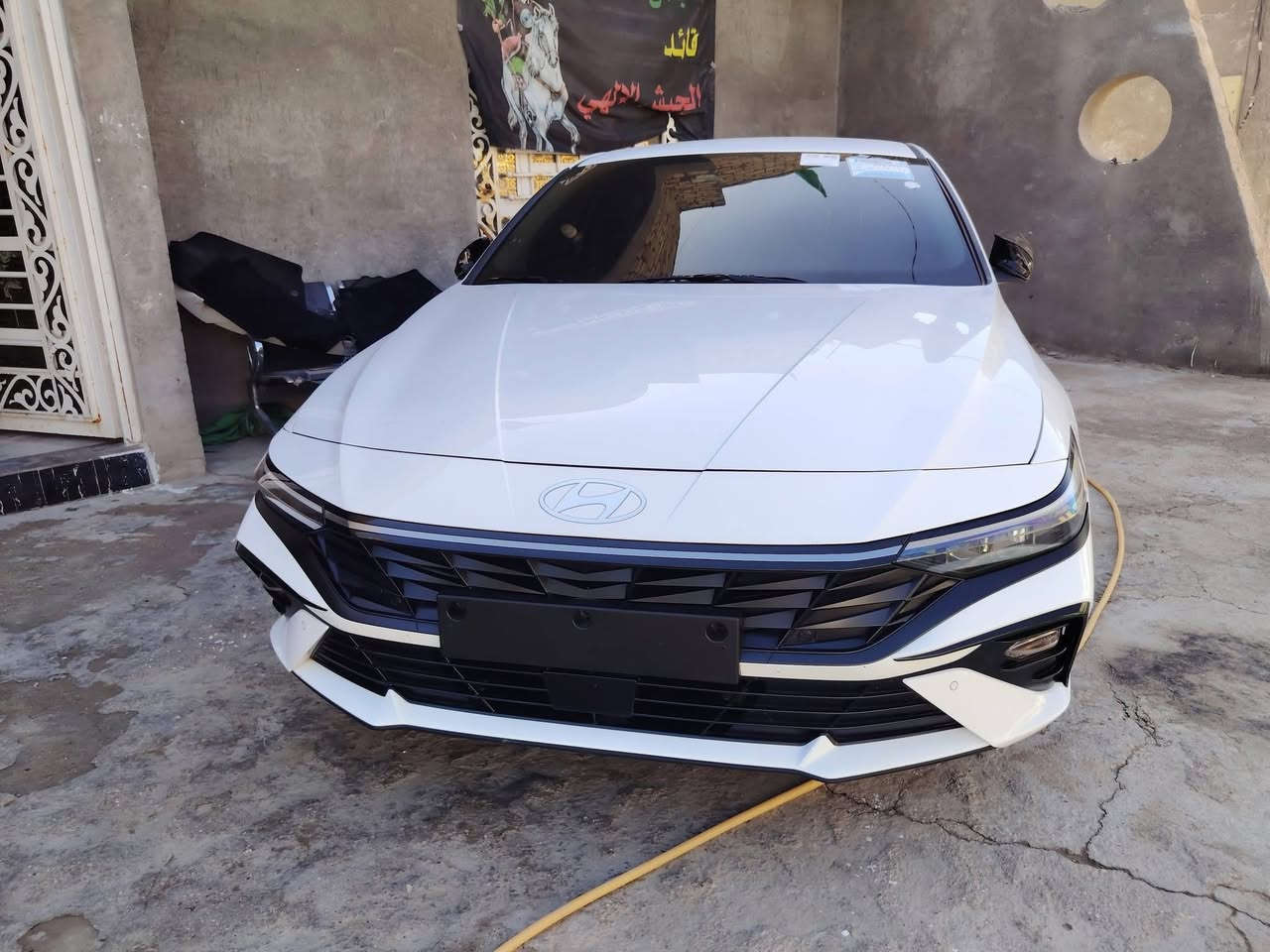 هونداي افانتي موديل 2024سياره كفاله عامه عداد كيلو متر 8000 ماشيه لون ابيض مواصفات عاديه  غاز بلادي وارد كوري علما بدون رقم تترقم جميع المحافظات مكان السياره محافظه واسط 
السعر 155$قفل رقم الهاتف ***********
***********
