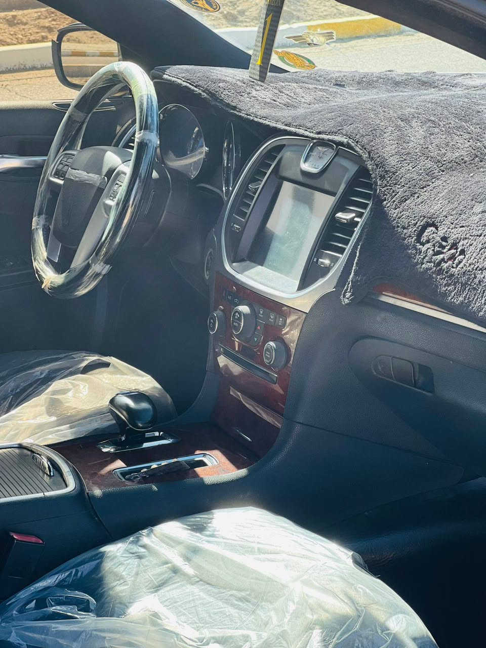 السلام عليكم
للبيع كرايسلر... أوباما موديل 2013... مكينه 3600جديده .... رقم بغداد سنويه 2027 بأسمنه تحويل وكاله حاضر... السياره جديده وجاهزة بمعنى الكلمه..حادثهه جاملغات خلفيه...بدون ارباك... بجم كبس..فول مواصفات عدا البنوراما... مكينه كير حداديه تخم تاير تبريد...مابيهه مصرف جاهزه مجهزه 
العنوان بابل الشوملي 
السعر 153
***********واتساب
***********
