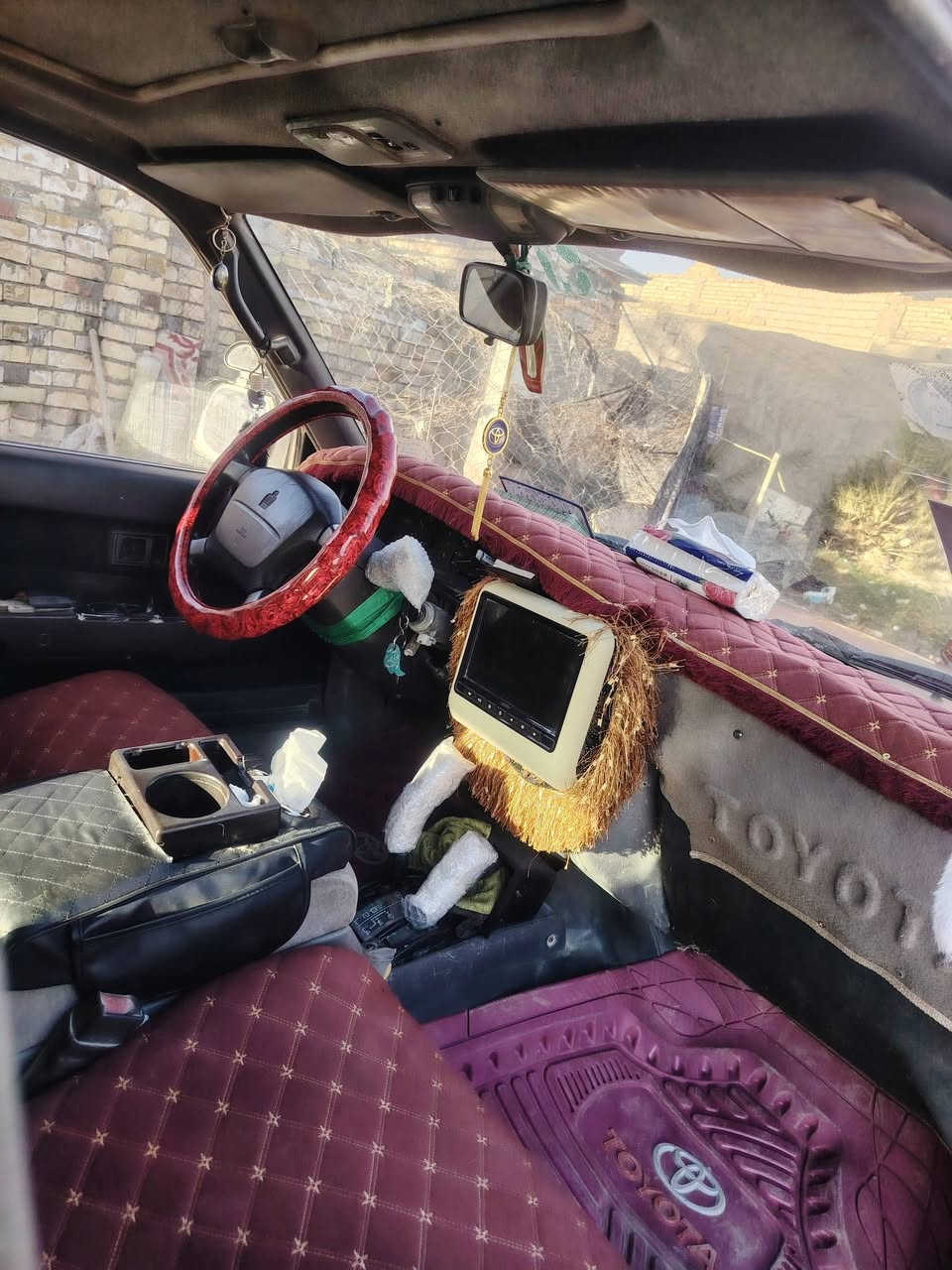 السلام عليكم تحية طيبة
سورف رنر موديل 92
كير ومحرك ففيتي جدد بشرط
ستيرن وجوزة وكهربائيات مال راس الثور
رقم نجف تحويل ثانيوم السعر ٥٥ وبيها 
***********
