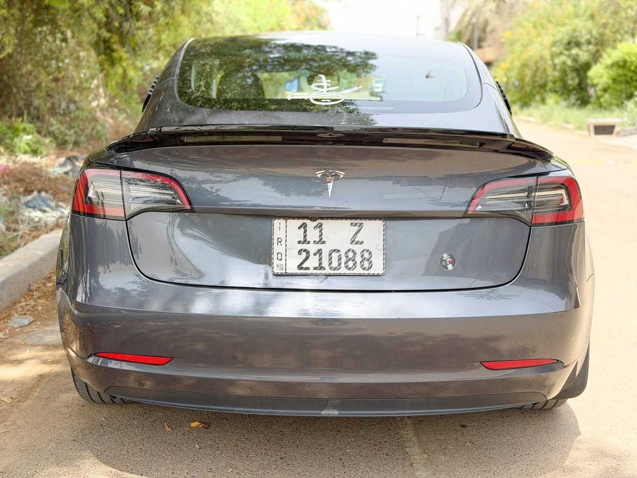 #تسلا موديل 3 للبيع

TESLA MODEL 3 

السيارة اون لاين

تك ماطور 

 محدث عربي اخر تحديث

#الموديل : 2023

 رقم بغداد بأسمي

حادث بنيد فقط 

#المواصفات :

▪️ سقف بانوراما زجاج

▪️ شاشة كبيرة حجم 15 بوصة

▪️ حساسات الاجتياز الجانبية 

▪️ طقم ويل حجم 18 مع طقم تاير بحالة ممتازة 

▪️ كاميرات خلفية وجانبيه

▪️ باب جنطة كهربائي شفط

▪️ غرفة السيارة جلد اسود اصل 

▪️ تحكم كهربائي متكامل لمقاعد المقدمة 

▪️ شاشة كبيرة لمجموعة من الايعازات 

▪️تحكم بالسياره عن طريق الشاشة

▪️ نظام قيادة آلية Auto Pilot

▪️ عداد ديجيتال

▪️ تشغيل تلقائي

▪️ نظام قيادة ذاتية Full Self drive

▪️ نظام (RCTA) للتنبيه عند الرجوع للخلف

▪️ نظام (RSA) لكشف لافتات السرعه للطريق

▪️ نظام (PSC) الرادار الذكي لمنع الاصطدام 

▪️ نظام (LTA) لتحديد المسار على الطريق

▪️ الدخول الذكي

▪️ نظام ترفيهي كامل متكامل يحتوي على ( YouTube / WhatsApp / Tik Tok / Netflix)

‏▪️ Wifi

‏▪️ GPS

‏▪️ MAPS

‏▪️ Bluetooth

‏▪️ AUX

‏▪️ USB

▪️ بيهه كماليات كلش هوايه 

تفاصيل اكثر

السعر 158 وبيهه مجال 

***********
