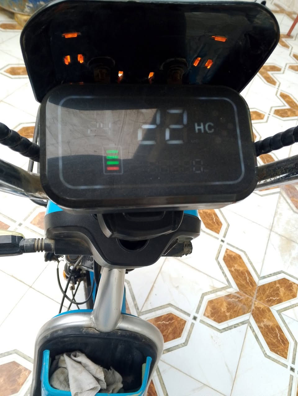 سلام عليكم باسكل شحن للبيع حجم 20 باسكل نضيف السعر 300 وبي مجال الاستفسار الاتصال  على الرقم ***********
