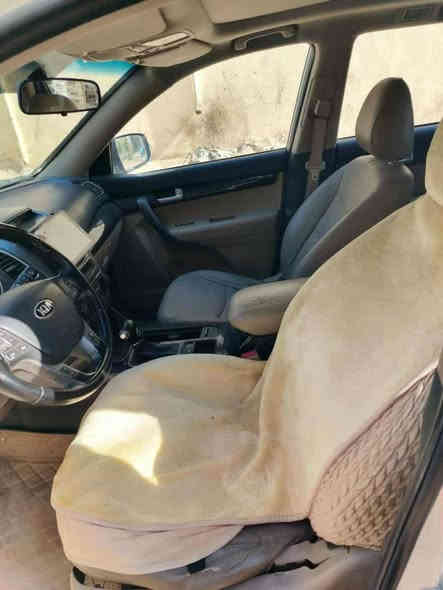 كيا سورنتو2015
مكفوله.  بصمه ومحرك ٦ سندر  ماشيه ١٨٠
سعر ١٩٥ وبيه مجال
***********
