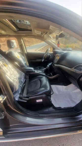 ارخص جورني موديل 2020 فول فول 1/1 بكل العراق (بجم كبس برغي ماا مفتوح )  (سعرر 159 ورقة ❤️‍🔥)
سلام عليكم .. ماشاءالله 🩶 
دوج جورني موديل 2020 فول فول كروز رود فول فول1/1 (فتحه سقف ✅)
((دينار مصرف مابيه سياره بعده بيه رائحة شركة سياره مالتي مال بيت بسمي 💝 )) 
مواصفات كروز رود 4 سلندر 
7راكب تبريد مركزي 3 قطعه 
رقم شاصي ::
3C4PDCGB8LT206749
..سياره بيها فقد شبرين صبغ بل جاملخ خلفي و شبر بل باب صندوق بجم كبس .. ((بدون ارباك 🥇)) 
سياره كامره امامي 
شغال + بصمه+ شاشه 
ويل حجم 19 
تخم تاير جديد قبل اسبوع شديته
دهن محرك جديد 
صدر جديد
هزه و فحص سنويه جديد.
رقم اربيل بسمي شخصي اتحولك ب اول يوم 🌹 ..
(كير و مكينه بشرط تريك وين ماا تريد ماشيه بس 78 ميل  )

{{سعرر بلاش 159 ورقه ❤️‍🔥}}}

(((مكان سياره زاخوو قريب عن دهووك))) 🌷

للاستفسار اتصل بهذا ارقام

***********
اوو 
***********
واتساب موجود بيهم
