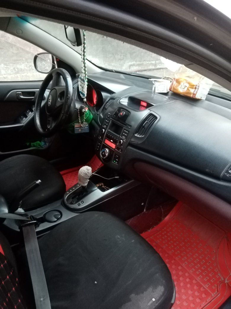 السلام عليكم البيع كيه سيراتو 2010 بغداد فول بصمه وفتحه كير مكينه كهربائي تبريد كله خير من الله بيه ثلاث قطع صبغ السعر 85 ورقة وبيه مجال ***********
