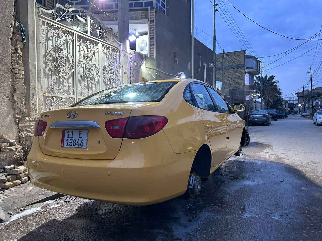سلام عليكم سياره النتراه مكينه ٢٠٠٠ امراوس جارج أو ابومه تراهم ***********
