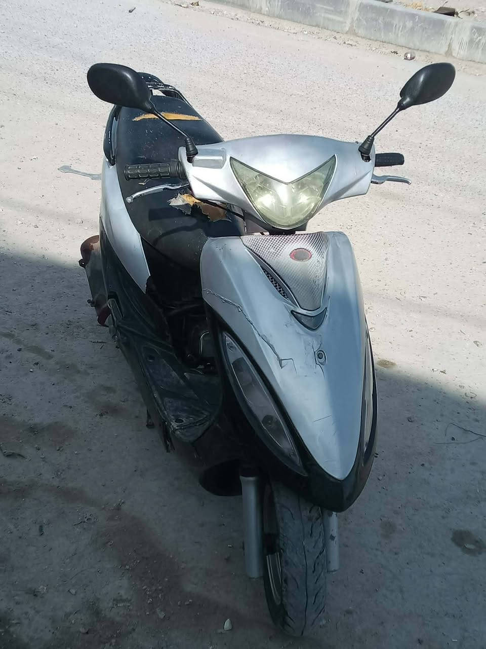 جي فور كايمه للبيع ب150 كلها شغاله الكهربأيات ***********
