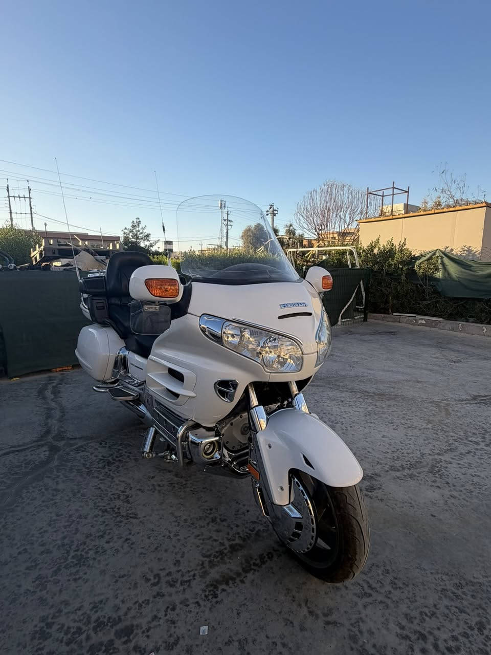 سلام عيلكم شاباب لبيع دراجه گولدت وينگ موديل ٢٠٠٧دخول جديت شاشة كبير سمعا كبير ليڤل ٣ بدون رقم  سعر ٦٣بي ماجال شوي رةقم واستاپ***********  مكانه اربيل
