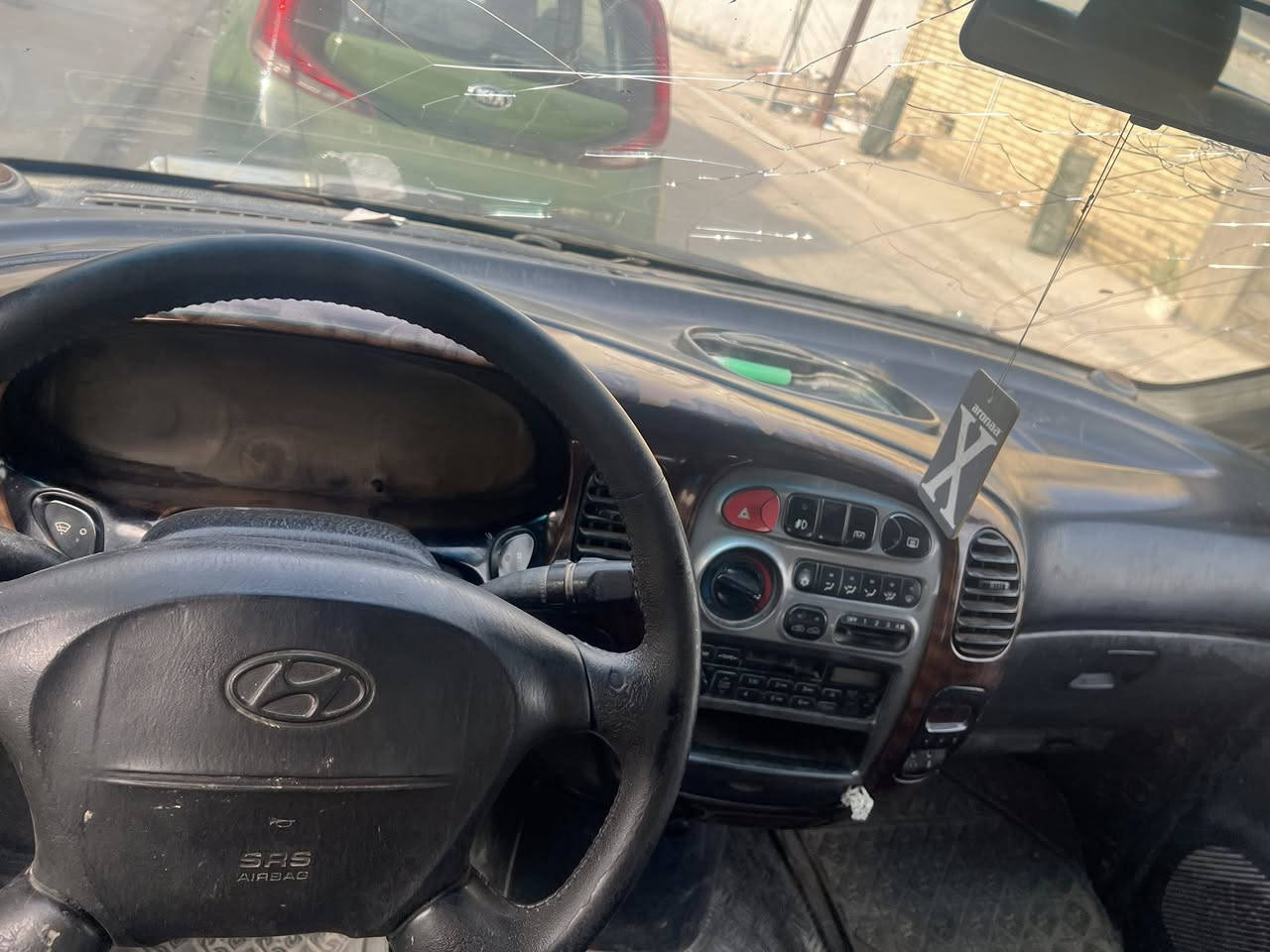 ستاركس 2004 رقم واسط بجم منغولي بلادي مو تحديث بيها بس صفحه السايق مصبوغه 
قماره تكم كله بلادي  سنويه محدده مشروع وطني تحويل ثاني يوم 
مكاني الصويرة سعرها ٥٨ 
رقمي ***********
