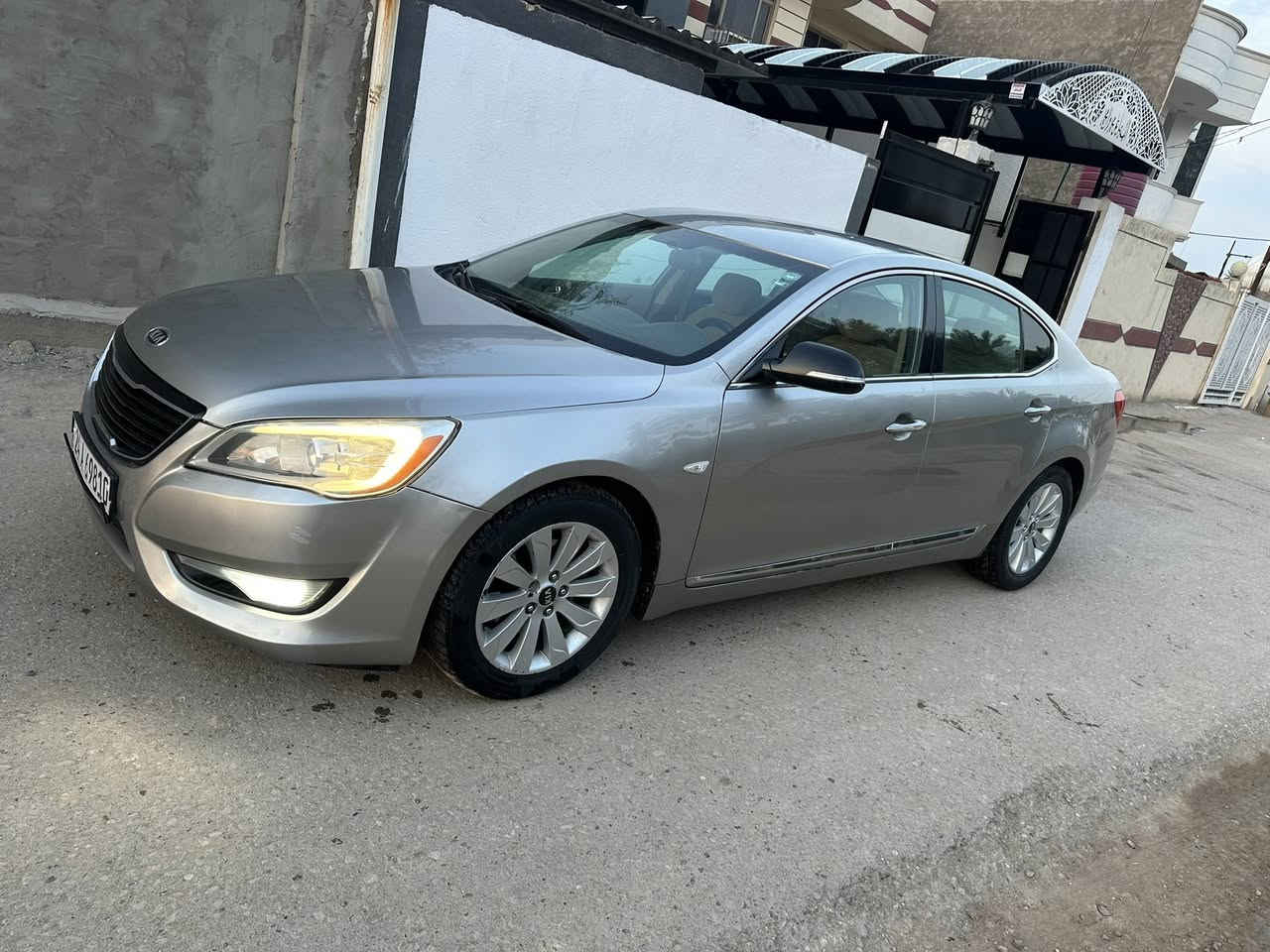 كيا كادنزا موديل 2012 خليجي محرك 6 سلندر رقم شمالي بأسمي تريد تحويل تريد وكاله سياره كفاله عامه من كلشي مكينه بالكارتون حداديه جديده السياره كله وضع شركة السعر 99 مكان السياره حله نادر الثانيه 

‭0787 782 7433‬
