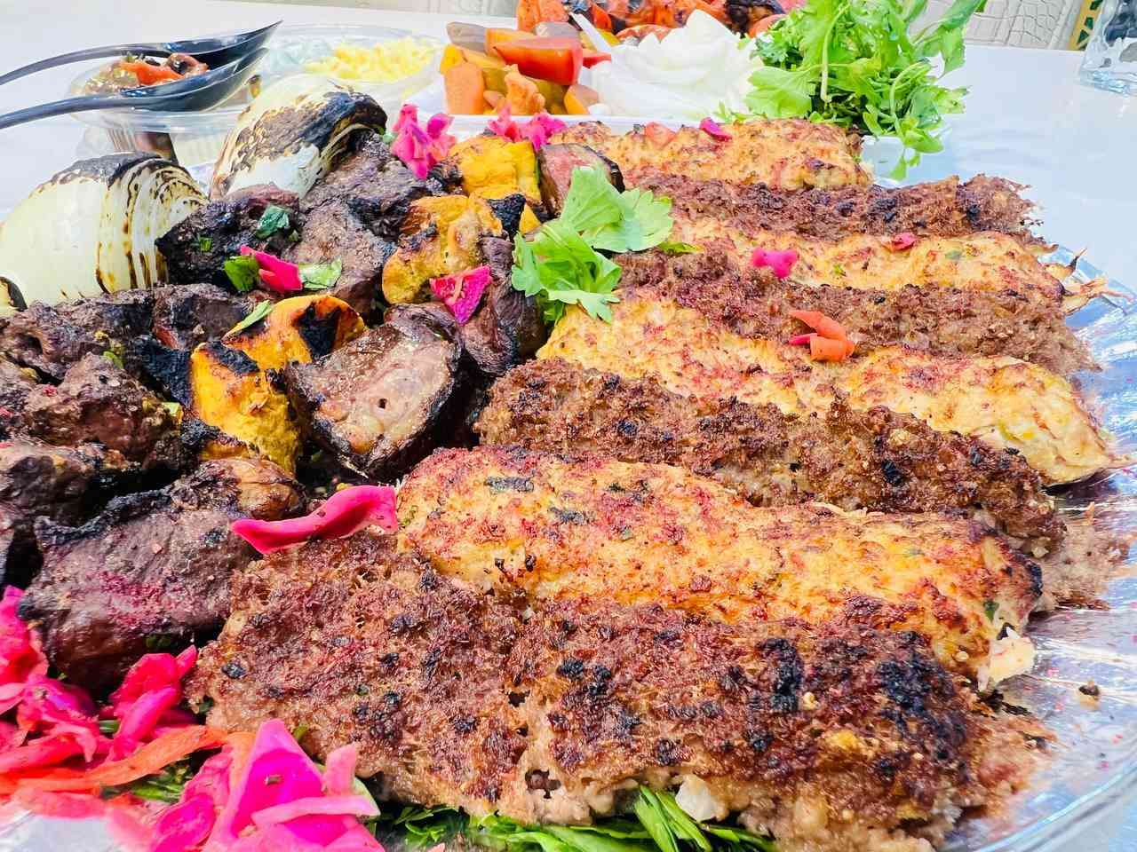 🍢 عرض " مشاويكو " من مطعم عباس القزمري! ✨

​طالعين.. گاعدين بالبيت.. لمتكم ما تكمل بلا مشاوي حارة! 🔥

​🍡 8 شيش كباب مشكل
​🍡 4 شيش مشاوي مشكل
​🥗 صحن مقبلات
🥗 صحن زلايط 

​💰 السعر: 15.000 دينار 

​📞 للطب والتوصيل السريع: 

 *********** 

📍 موقعنا: 
الديوانية / العروبة الأولى / شارع مستشفى الولادة / قرب تقاطع الحرية 
​اطلب هسة وخلي العشا علينا! 👇🍗
