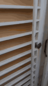 شقة ارضية للأيجار 100 متر بسعر مناسب نظيفة  07735300636