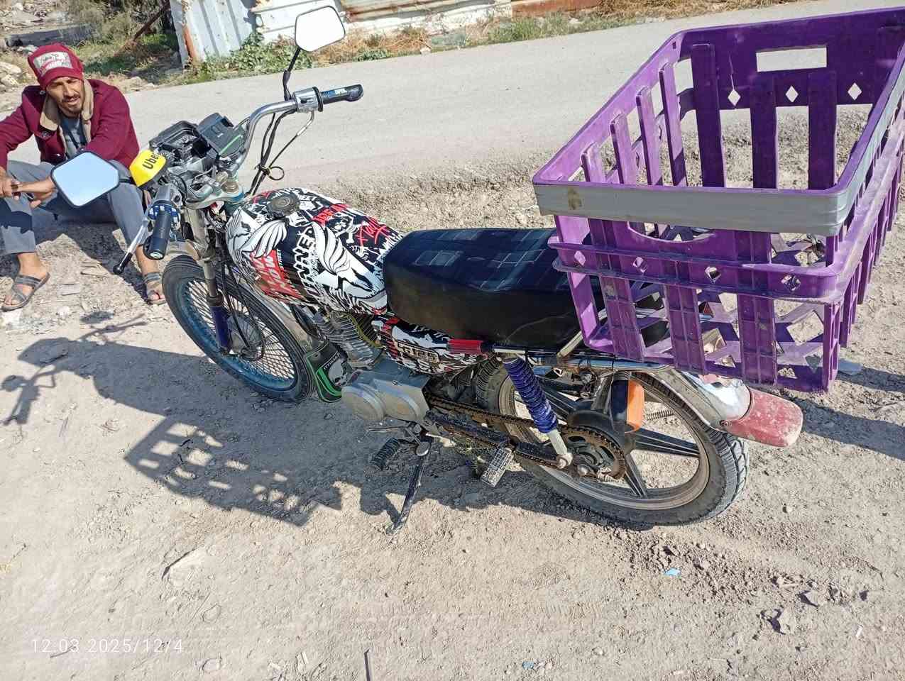 دراجه 4كير ضفيره جديده
بيه نقص دشبول واشاير وبك لايت 

محرك خير من الله مكانه بغداد الدوره 

***********

*********** السعر 200قفل
