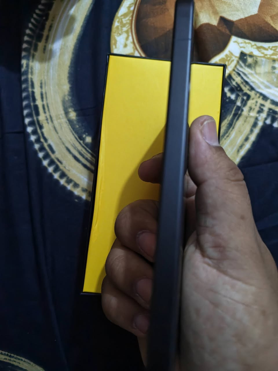 السلام عليكم جهاز بوكو x8pro max ذاكره 512 الرام12+12 فقط مفتوح من الكارتون للبيع مكاني بغداد المحموديه السعر 680وبيه مجال علما سعر الجديد 740 للإستفسار الاتصال ***********
