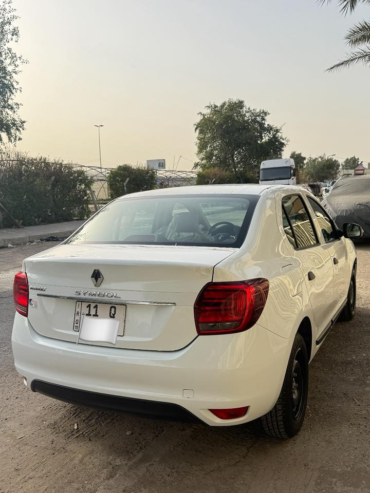 رينو سمبل زيرو ستلام شركه حره تحويل ثاني يوم 
مرقم بغداد كامل بسمي سياره بوضع الشركه شخط مابيه
سعر 107 وبيه مجال للشراي مكاني بغداد 
*********** غير متواجد ع النت فقط اتصال
