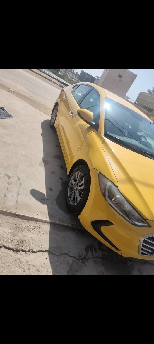 سلام عليكم 

النترا 2017 

رقم بغداد بسمي 

لون اصفر

امريكي ضرر بصيط حافت الجامالغ الخلفي وشويه من الدوسه السياره ليبل واحد 
محرك 2000 دوش
شاشه كبيره 
كامره دواره
فول تحكم استيرن
ويل كروم 
مكاني حله بابل مركز مدينه
السياره جاهزه كل جديد تخم تاير جديد تبريد ثلج
السعر 120 وبيه مجال قليل
ملاحظه /السونار مرفق مع الصور
رقمي ***********
