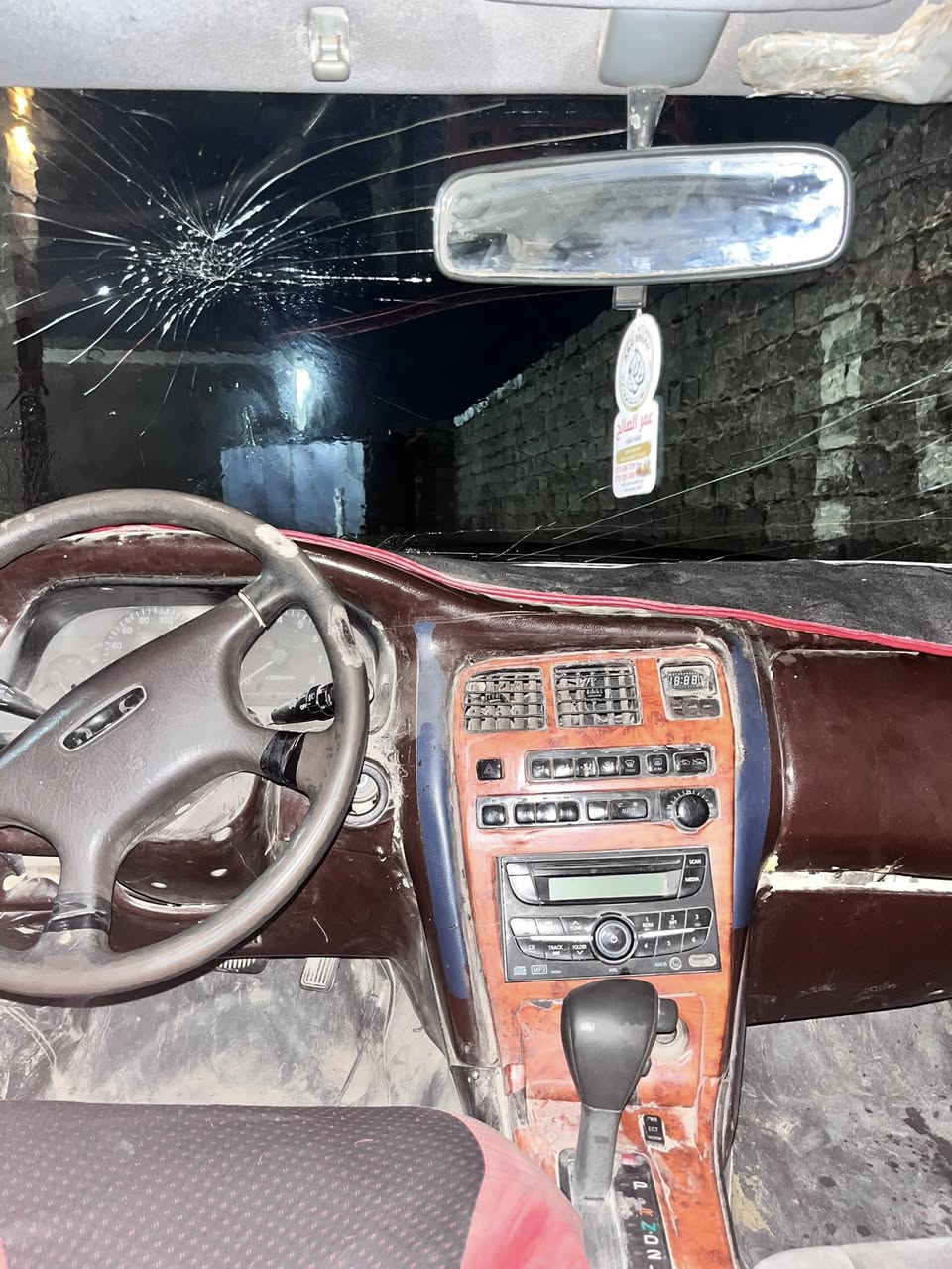 السلام عليكم مارك نفخ موديل1993 كير محرك ونجي الجوم الاماميات شغالات يرفعن ينزلن السياره فحص صلاح الدين بيها سنويه واجهة بس ابيع حبل مكان السياره الزويه السعر15 بيها مجال حيل قليل للإستفسار ***********محمود الجبوري
