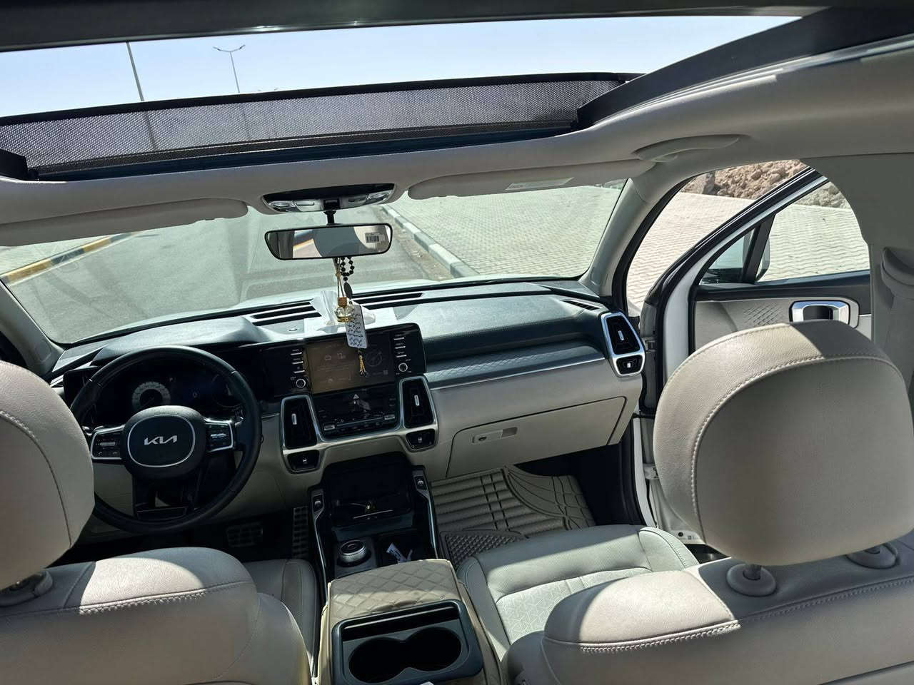 سورنتو فول مواصفات 1/1 موديل 2022
بانوراما 

6 سلندر

5 كاميرات 360 درجه

حساسات كدام و خلفي

مري شفط

كير ماوس
تبريد 3 قطع
كشنات تبريد و تدفه
ماشيه 40 الف كيلو متر

وبيها مواصفات لم يتم ذكراها 

 عنوان البصره 

       للاتصال ع رقم ***********
