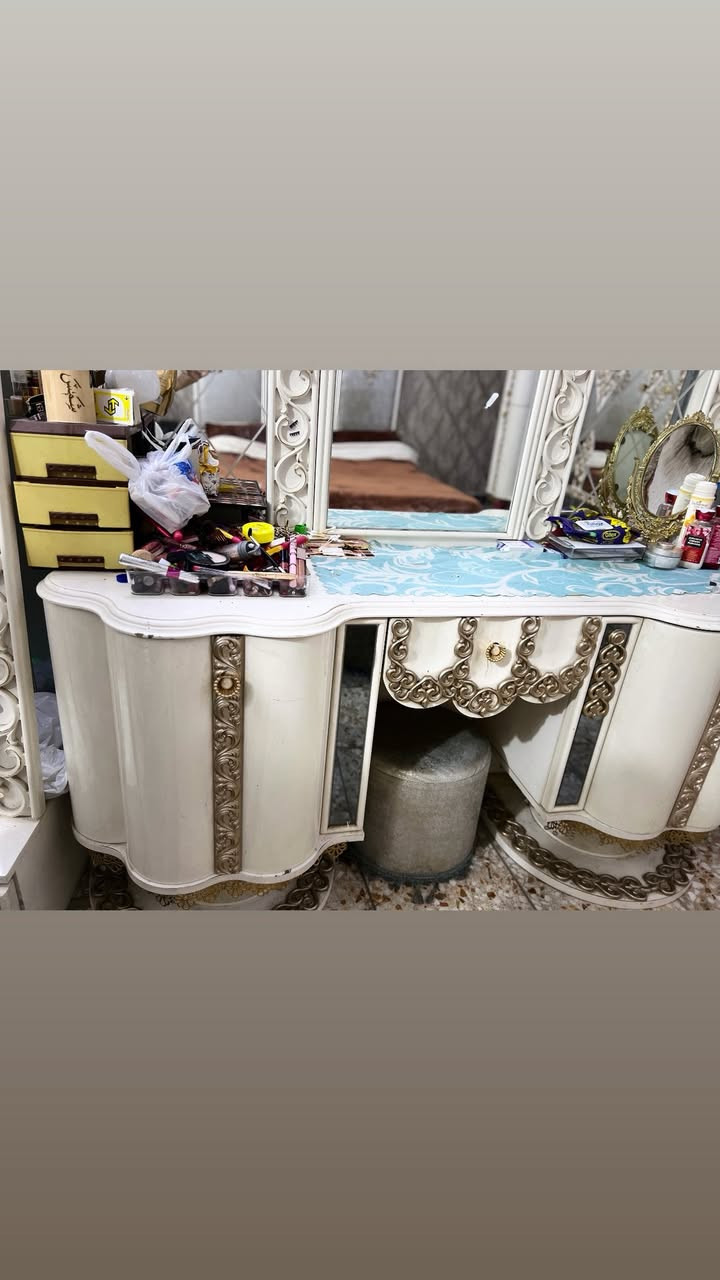 السلام عليكم غرفه للبيع مستعمله نظيفه جدا سعر 550 العنوان الامين الثانيه سكينه


**إذا كنت صاحب هذا الإعلان وتريد حذفه لأي سبب، رجاءا أرسل رسالة إلى الدعم الفني**