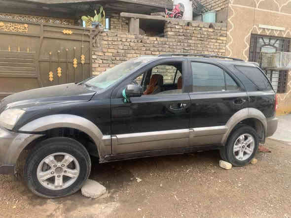 سورنتو مديل ٢٠٠٥ اربيل بيه وكاله عامه تحويل مباشر 
سياره كير مكينه صدر تبريد كهربايات كله شغال 
بيه نواقس مثل مموضع بلصور يرادله ترتيب
وبيه ناريه لنوزلات تروح وتجي يعني تشتغل ضل تعطس وتطفه 
وماعندي مجال اسويه 
للبيع سعر ٥٥ وبيه مجال مستعجل 
مكاني بغداد رقمي ‭٠٧٧١ ٣٦١ ٢٥٩٧‬ بغداد
